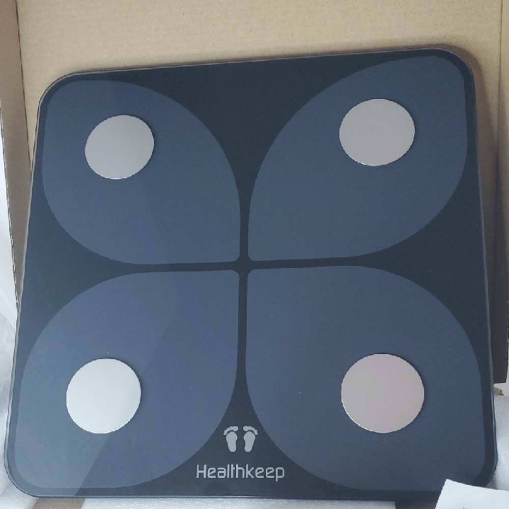 NWT Body Weight Scale Digital Bathroom 396lb capacity LED display Wireless Sync